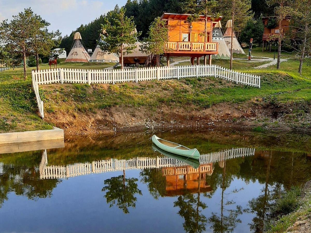 El Paso City, Zlatibor - Unique Wooden Cottages, Treehouse, Wild West Rooms, Accommodation 1-6 People Exterior foto