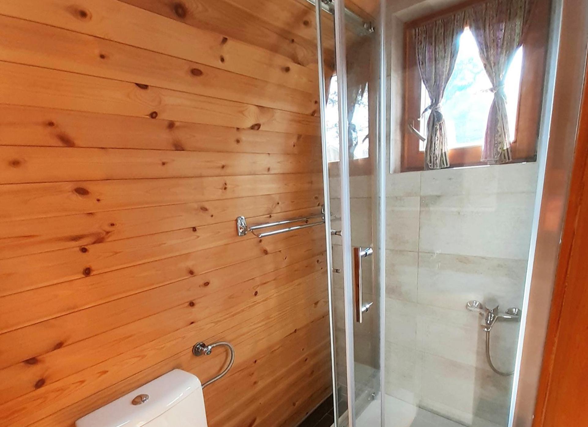 El Paso City, Zlatibor - Unique Wooden Cottages, Treehouse, Wild West Rooms, Accommodation 1-6 People Quarto foto